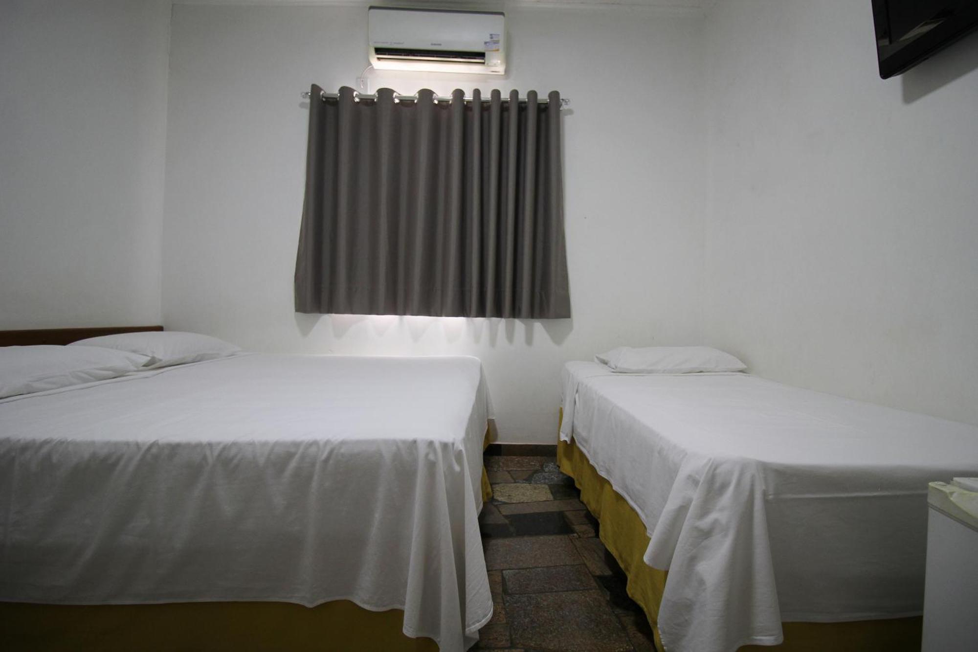 Hotel VOA Pousada Água Eterna Olímpia Exterior foto